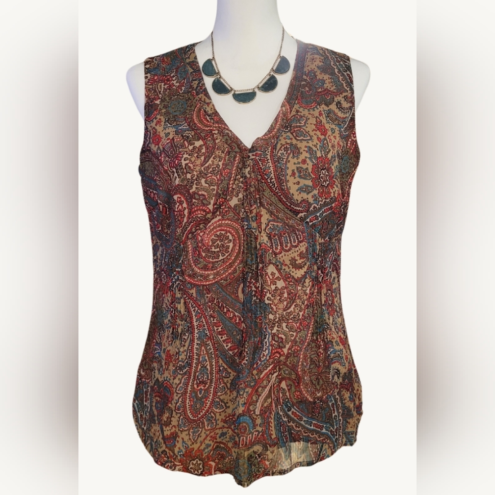 V-Neck Paisley Sleeveless Top